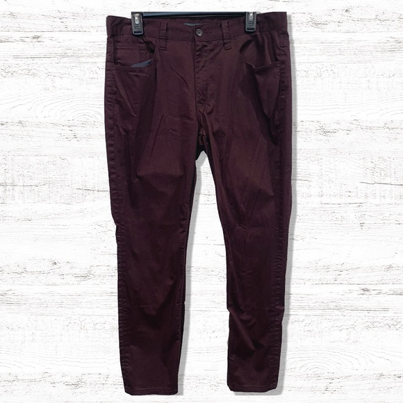 Perry Ellis Burgundy Red Slim Fit Jeans Dress Pants Men’s Size 34x30 - Picture 1 of 4